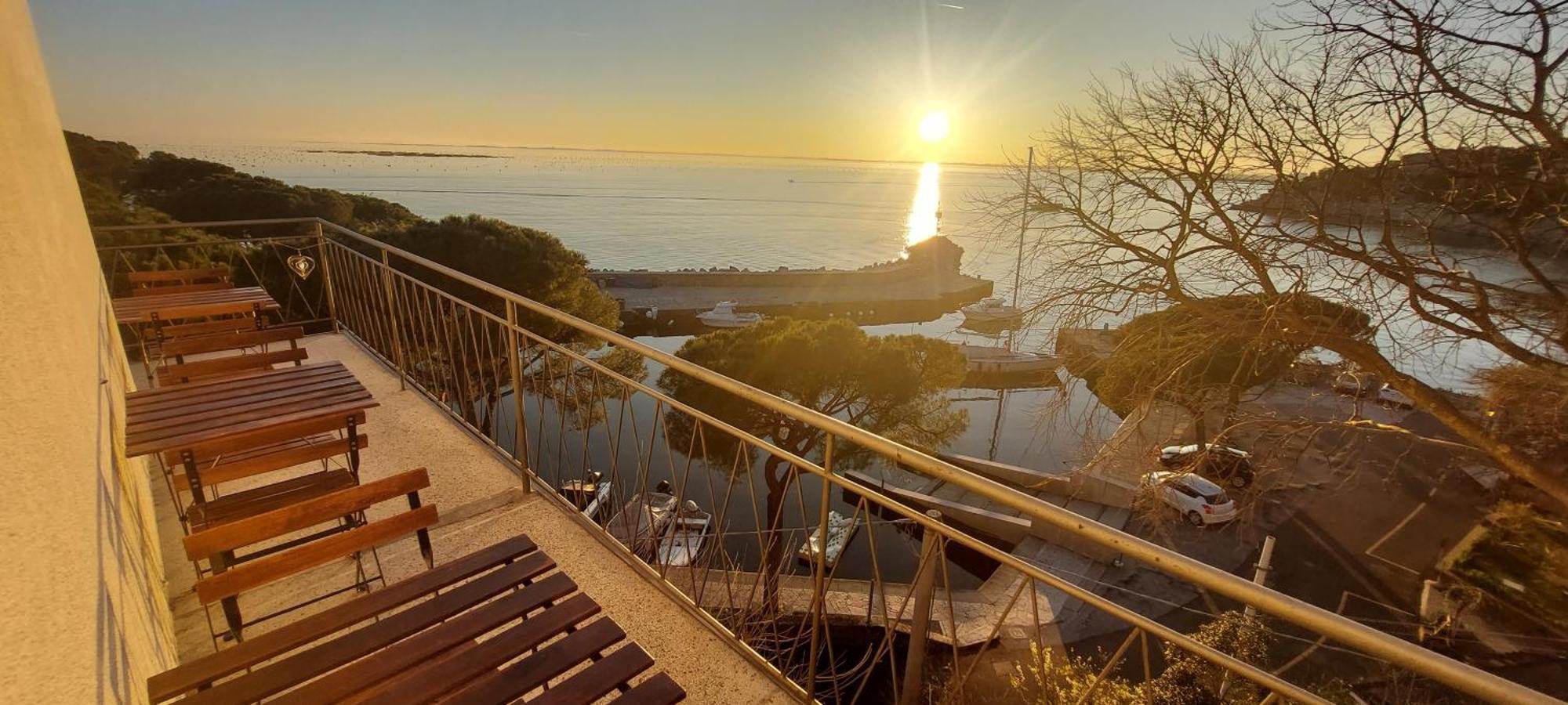 Villa Mira Bed And Breakfast Duino Exterior foto
